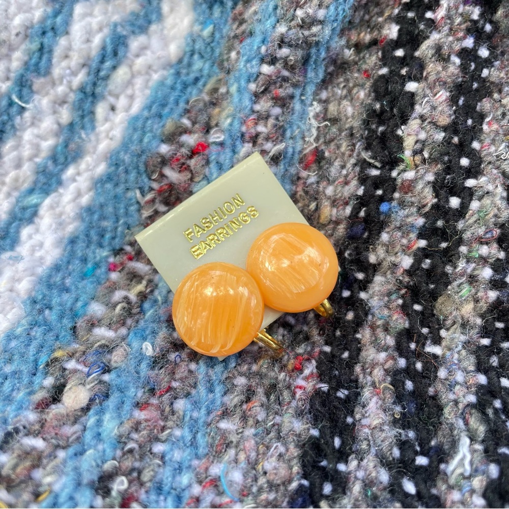 Free w Bundle | Vintage Orange Creamsicle Plastic Clip On Earrings